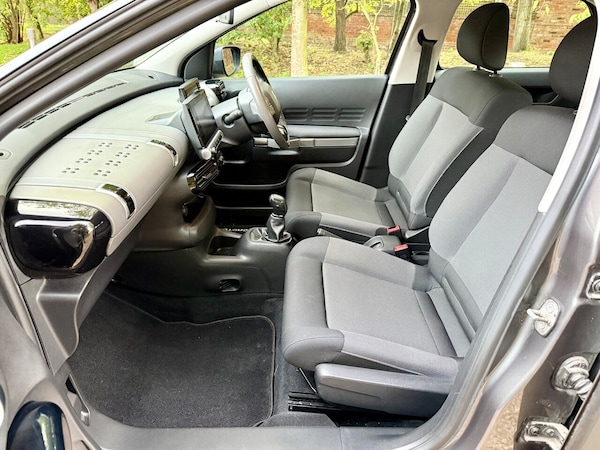 Used Citroen C4 Cactus 2018 for sale - 76297277: Photo 10