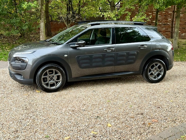Used Citroen C4 Cactus 2018 for sale - 76297277: Photo 1
