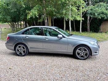 Used Mercedes-Benz C Class 2011 for sale - 79258695: Photo