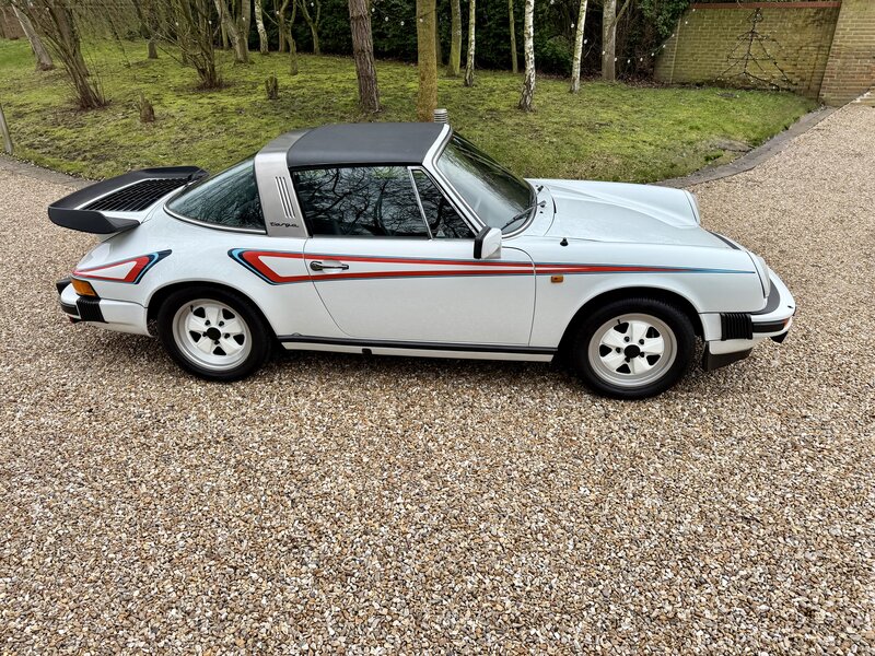 Used Porsche 911 for sale - 78198195: Photo 2