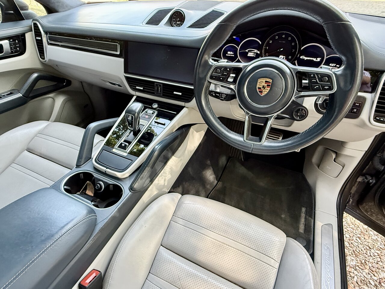 Used Porsche Cayenne 2019 for sale - 76344872: Photo 3