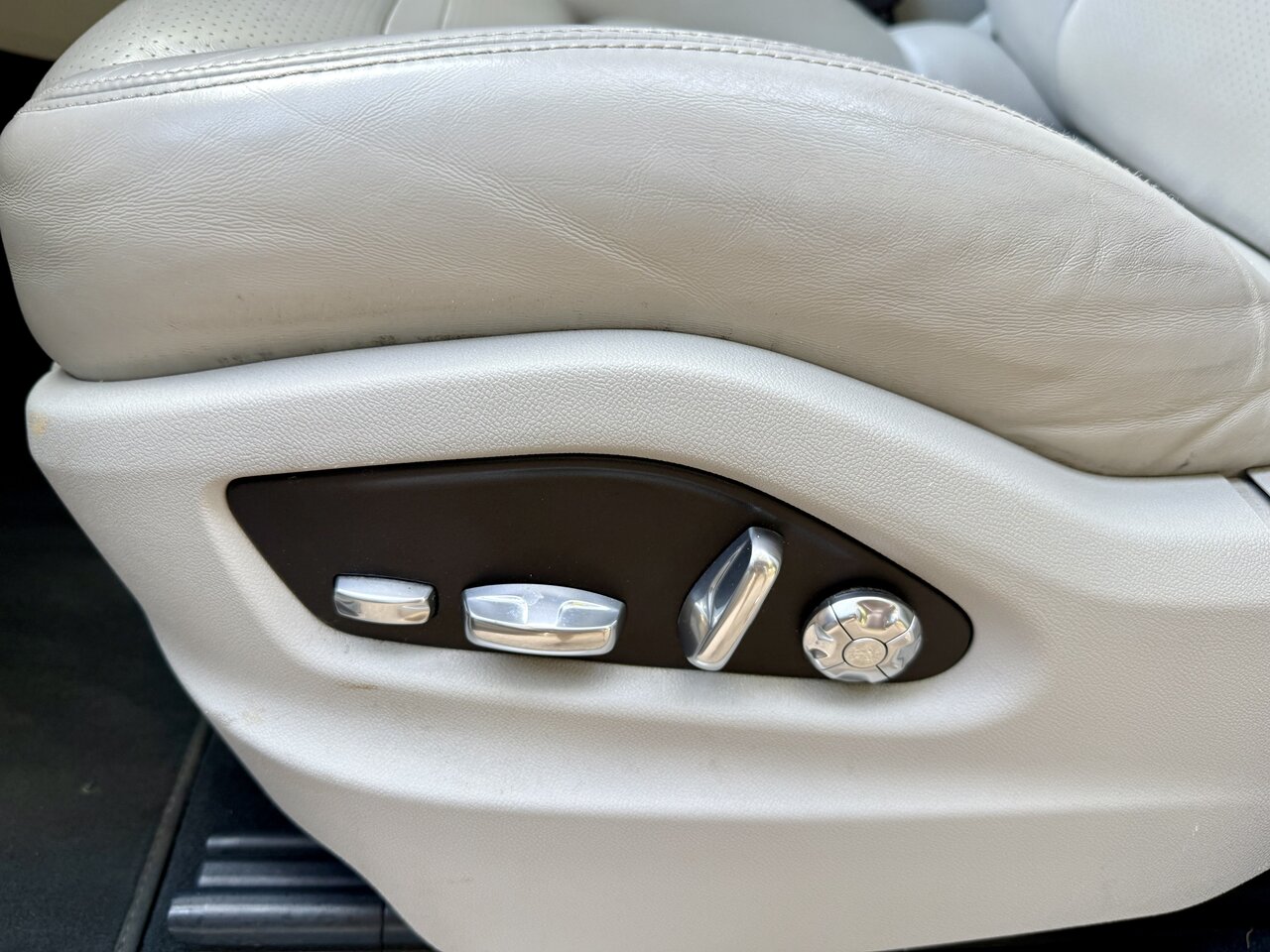 Used Porsche Cayenne 2019 for sale - 76344872: Photo 44