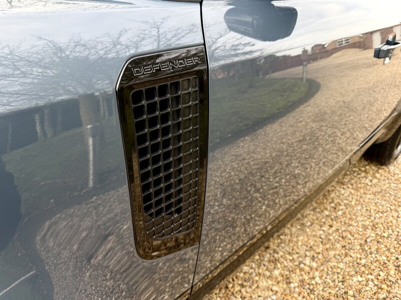 Used Land Rover Defender 2021 for sale - 77638212: Photo 17