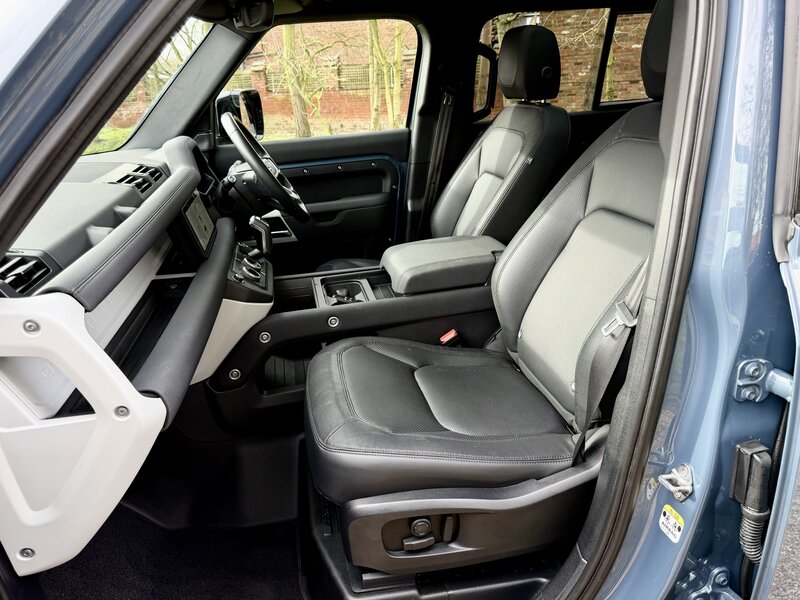 Used Land Rover Defender 2021 for sale - 77638212: Photo 21