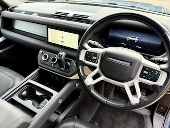 Used Land Rover Defender 2021 for sale - 77638212: Photo