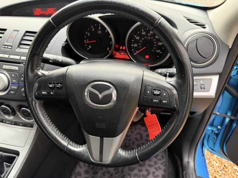 Used Mazda Mazda3 2009 for sale - 77407425: Photo 2