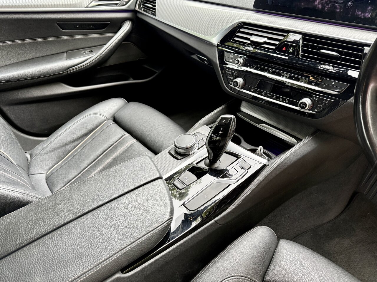 Used BMW 5 Series 2017 for sale - 76098098: Photo 17