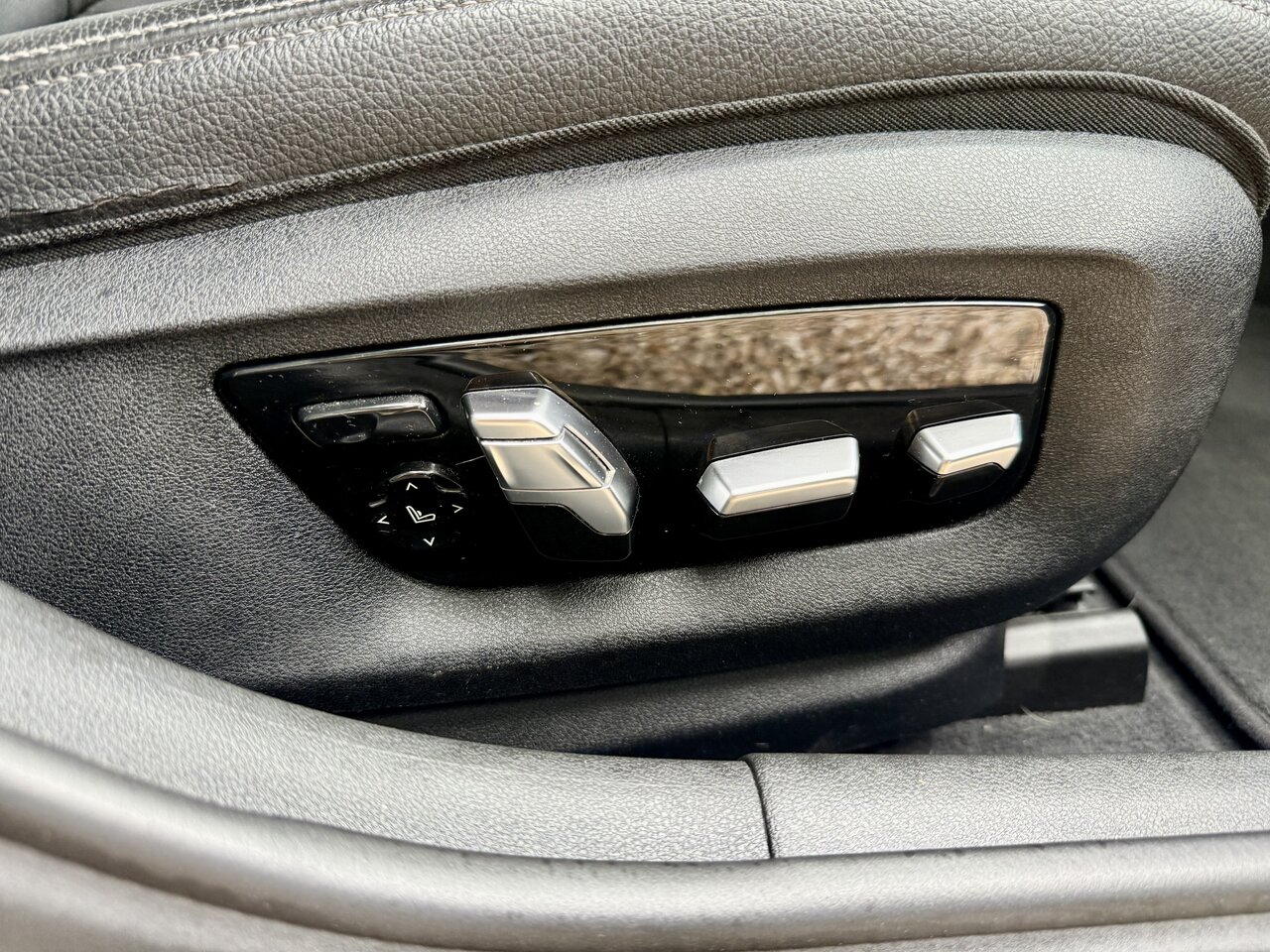 Used BMW 5 Series 2017 for sale - 76098098: Photo 18