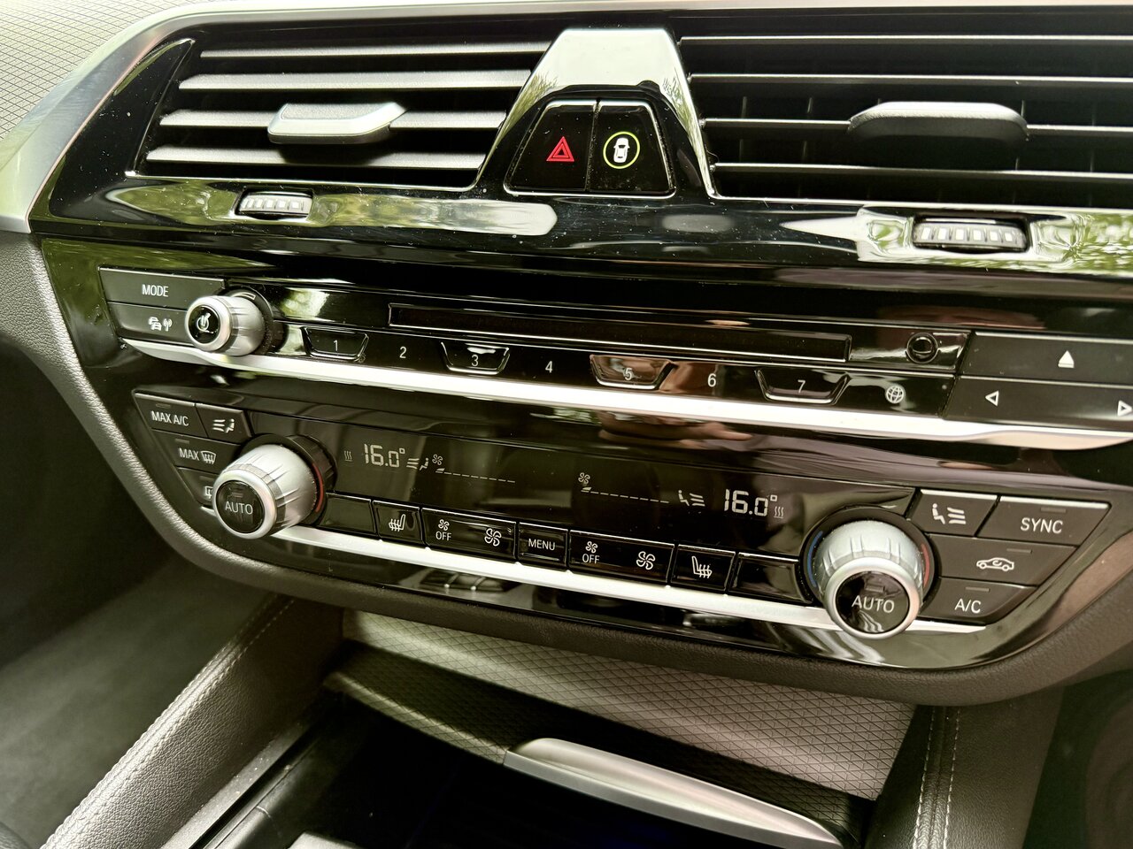 Used BMW 5 Series 2017 for sale - 76098098: Photo 36