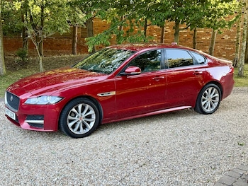 Used Jaguar XF 2017 for sale - 75584994: Photo