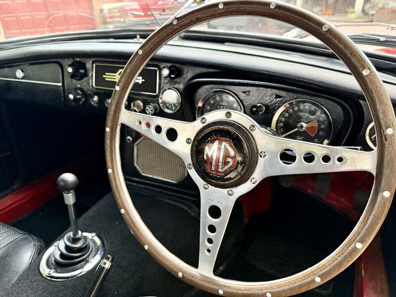 Used MG MGB 1971 for sale - 76739709: Photo 2