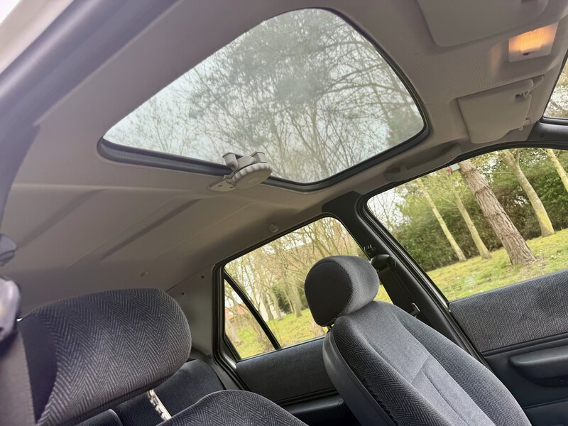 Used Ford Fiesta 1995 for sale - 78009489: Photo 11