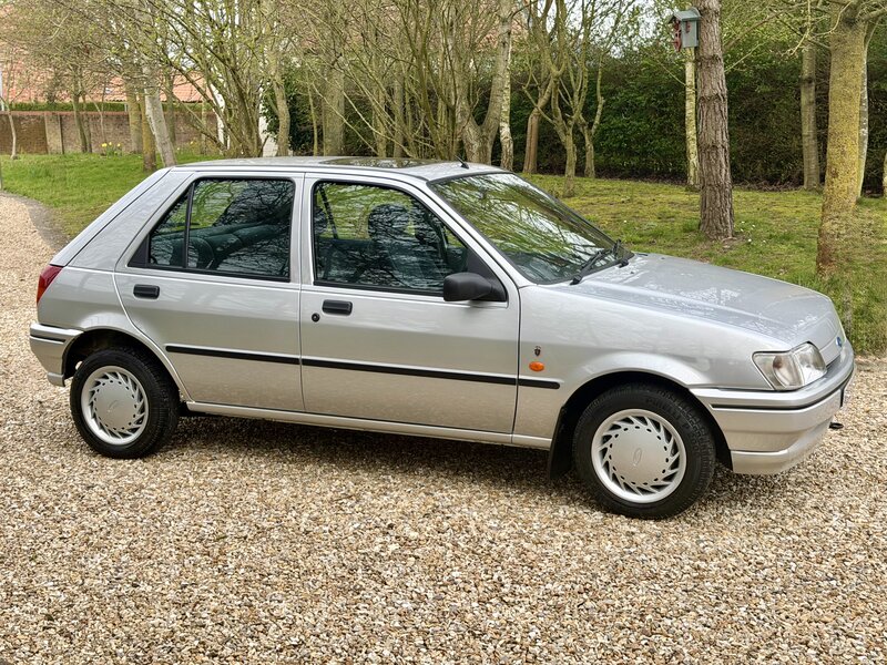 Used Ford Fiesta 1995 for sale - 78009489: Photo 2