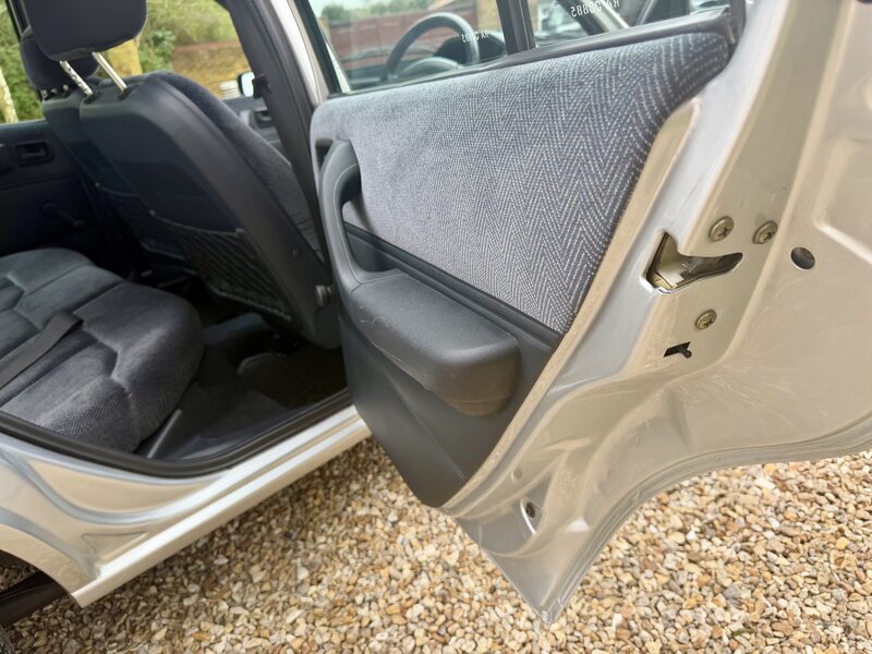 Used Ford Fiesta 1995 for sale - 78009489: Photo 27