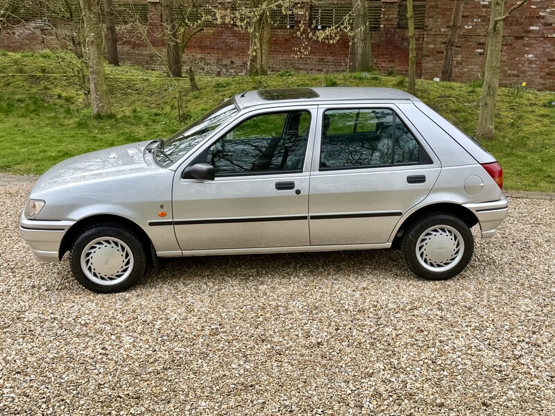 Used Ford Fiesta 1995 for sale - 78009489: Photo 3