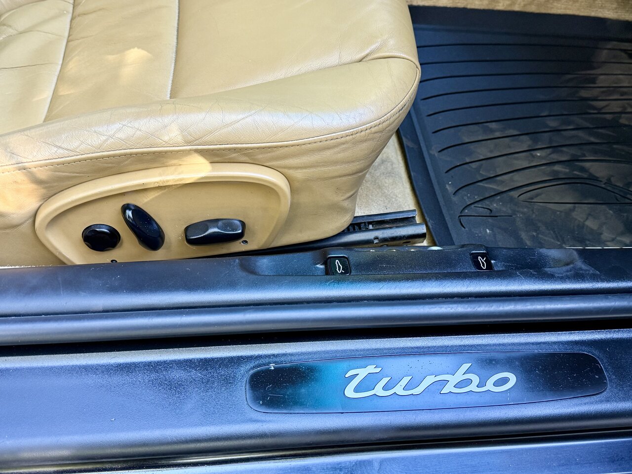 Used Porsche 911 2001 for sale - 77421306: Photo 24