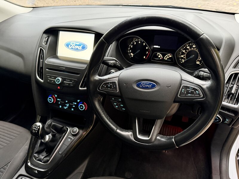 Used Ford Focus 2016 for sale - 76372593: Photo 4