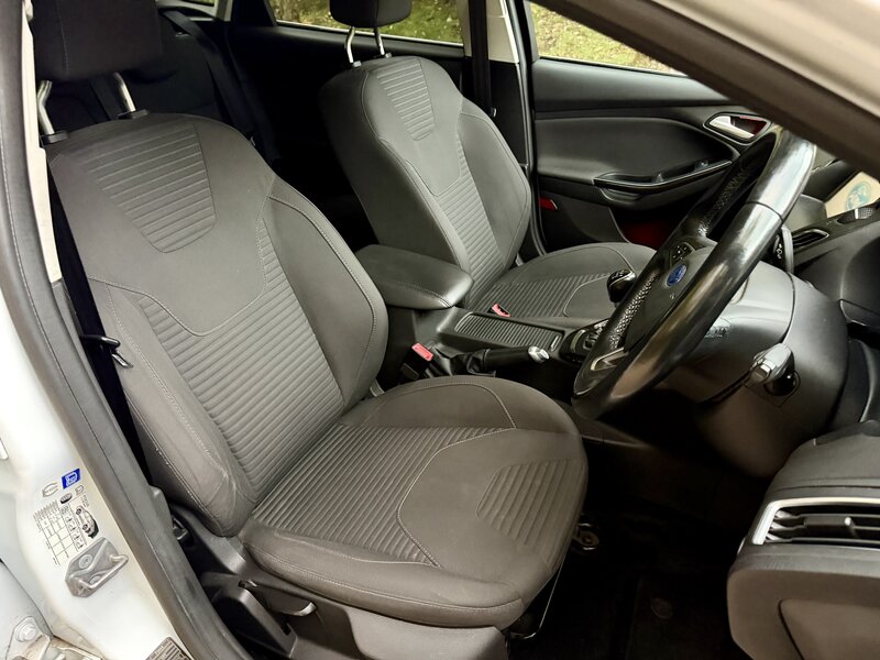 Used Ford Focus 2016 for sale - 76372593: Photo 9