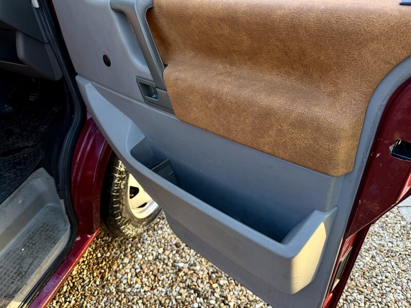 Used Volkswagen Caravelle 1997 for sale - 77021952: Photo 18