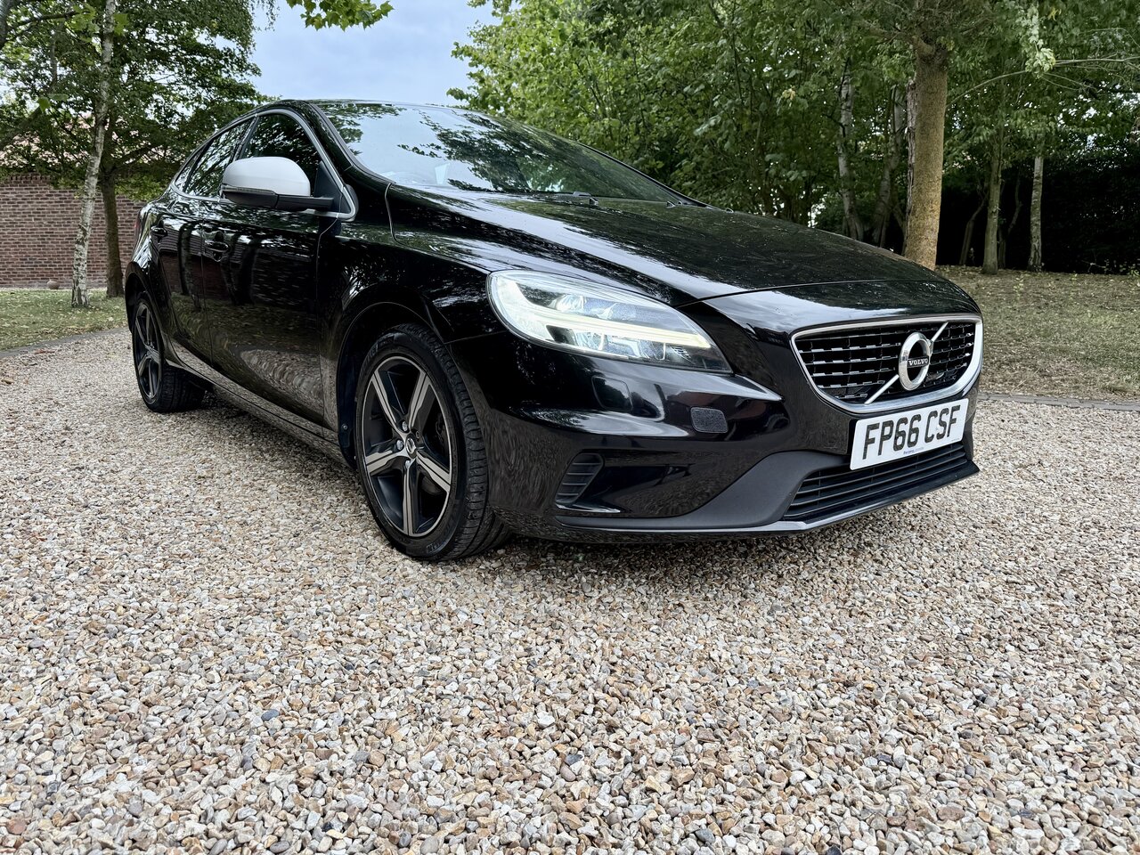Used Volvo V40 2016 for sale - 76098099: Photo 17
