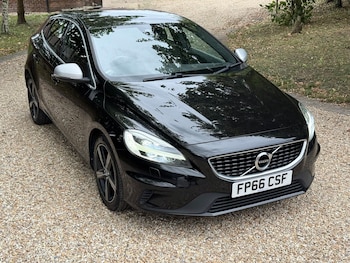 Used Volvo V40 2016 for sale - 76098099: Photo 4