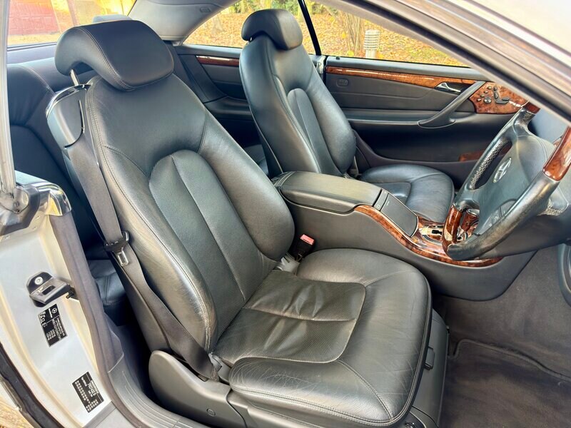 Used Mercedes-Benz CL 2002 for sale - 76691660: Photo 12