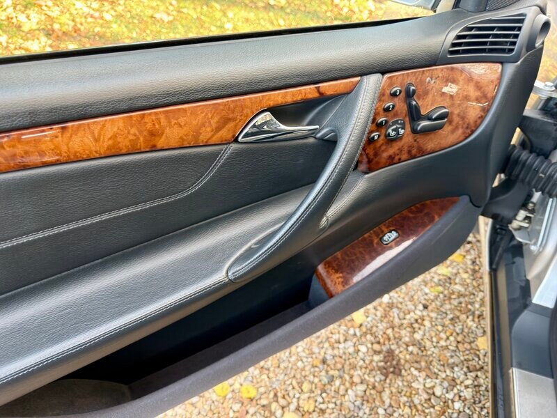 Used Mercedes-Benz CL 2002 for sale - 76691660: Photo 21