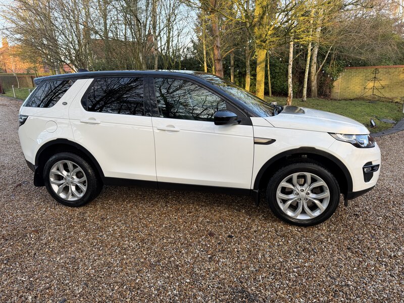 Used Land Rover Discovery Sport 2017 for sale - 77373148: Photo 16