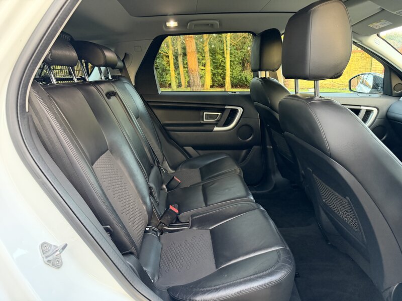 Used Land Rover Discovery Sport 2017 for sale - 77373148: Photo 19