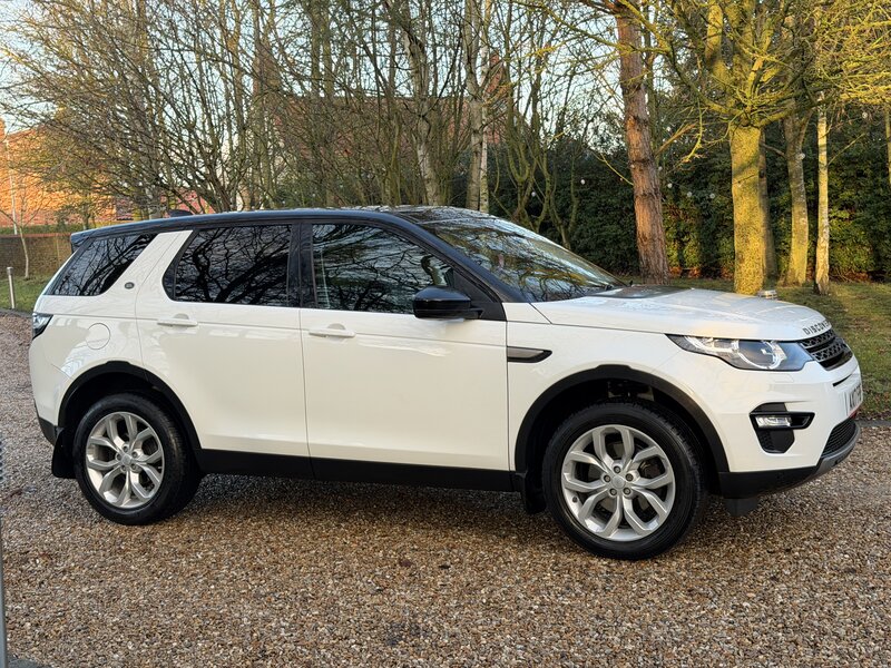 Used Land Rover Discovery Sport 2017 for sale - 77373148: Photo 4