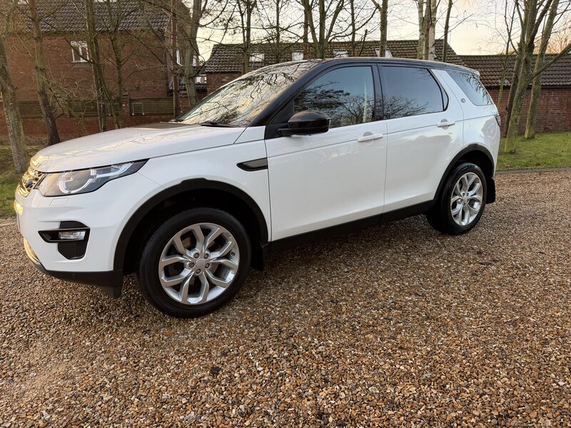 Used Land Rover Discovery Sport 2017 for sale - 77373148: Photo 5