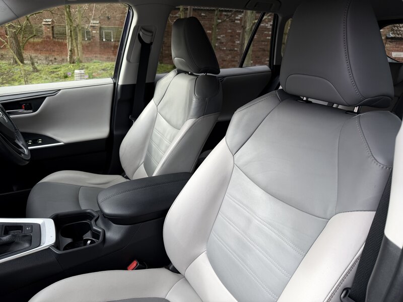 Used Toyota RAV4 2019 for sale - 78137095: Photo 15