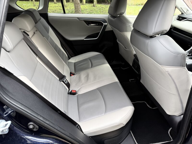 Used Toyota RAV4 2019 for sale - 78137095: Photo 9