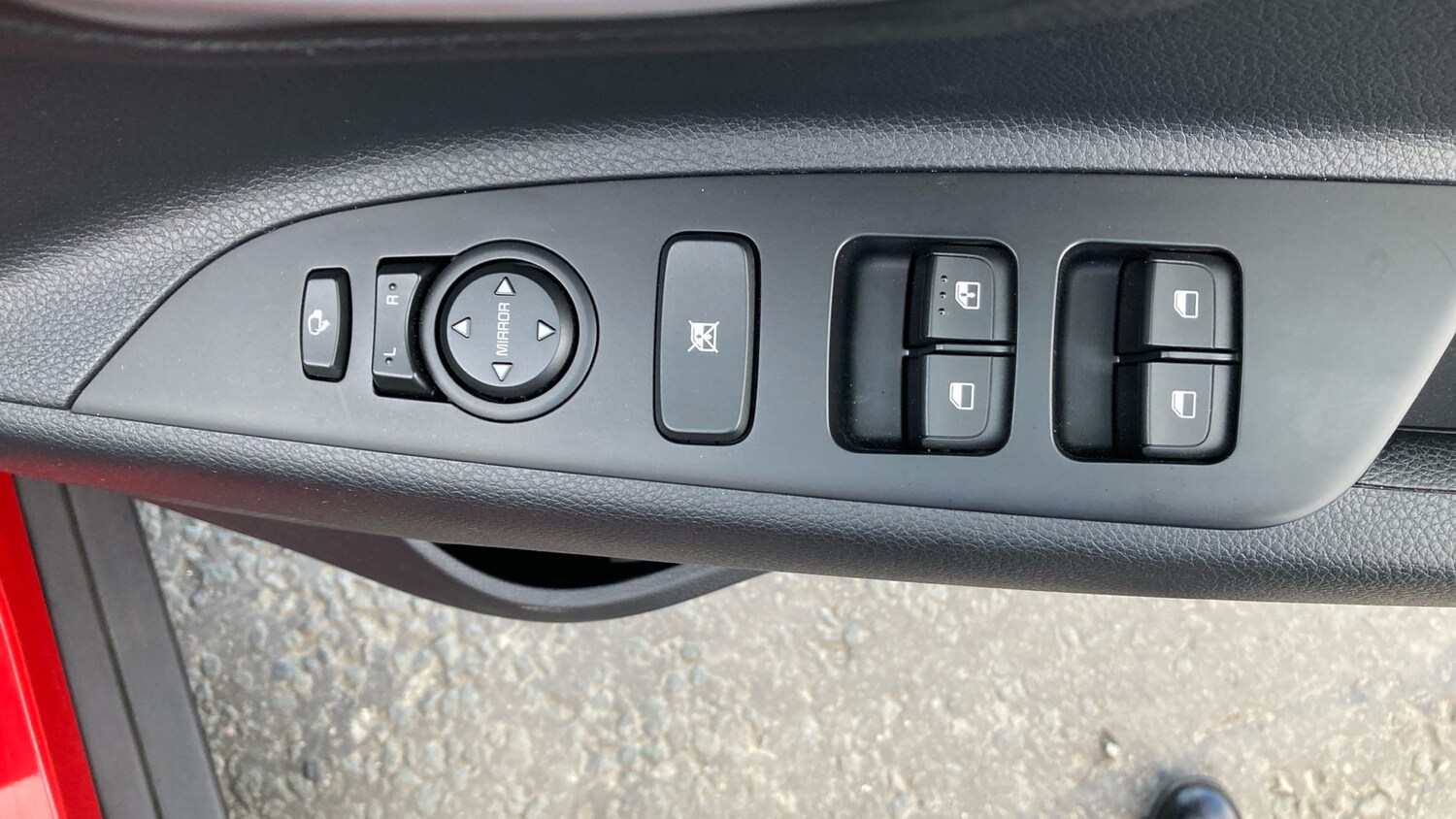 Used Kia Stonic 2021 for sale - 77836765: Photo 25