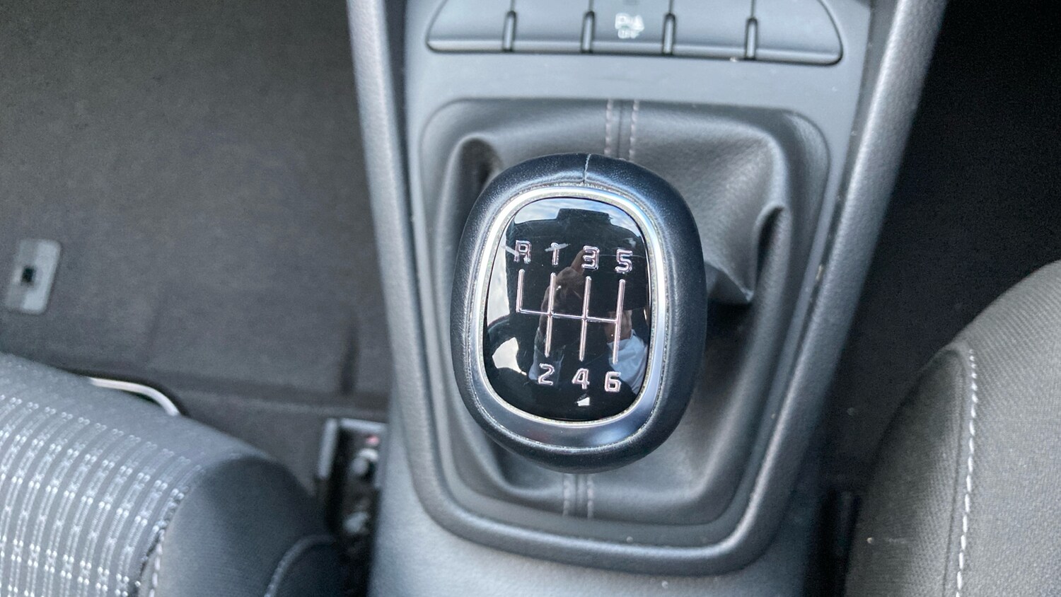 Used Kia Stonic 2021 for sale - 77836765: Photo 34