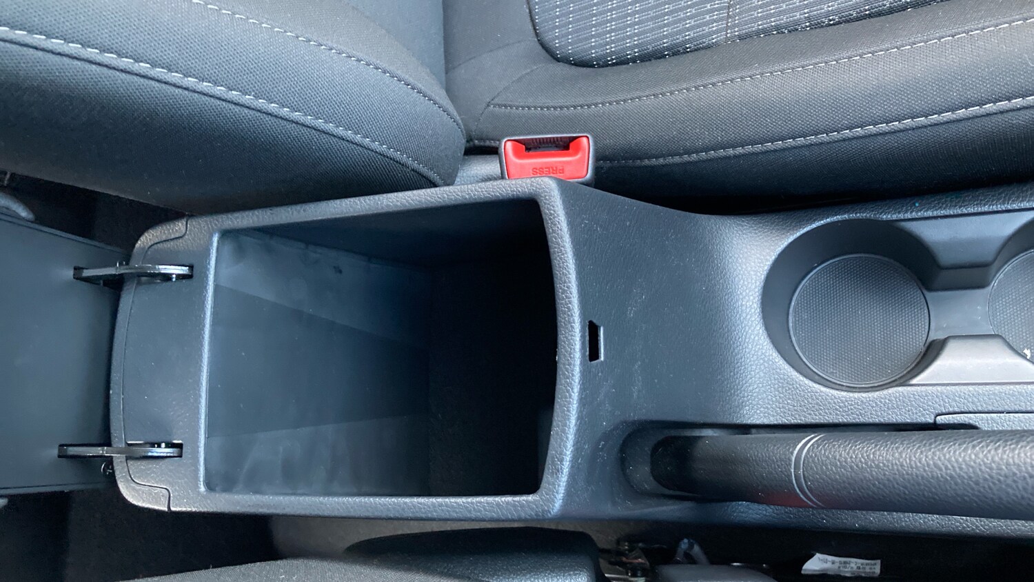 Used Kia Stonic 2021 for sale - 77836765: Photo 40