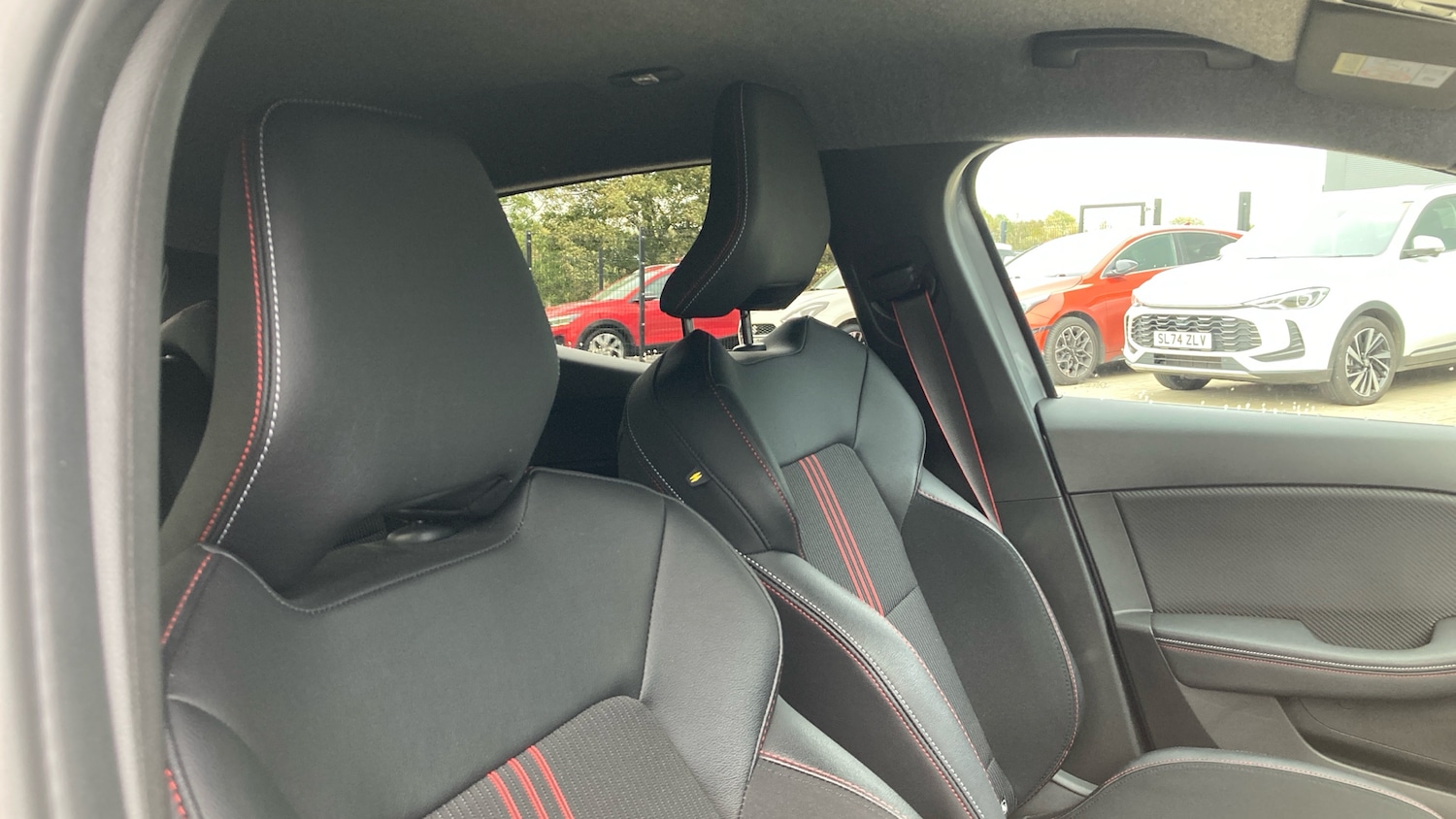 Used Renault Clio 2023 for sale - 76144557: Photo 31