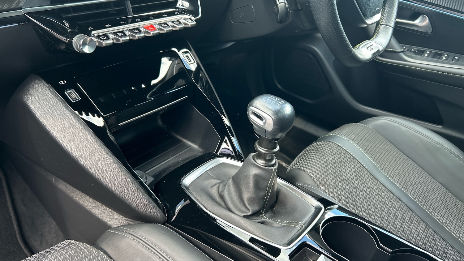 Used Peugeot 2008 2022 for sale - 77069558: Photo 13