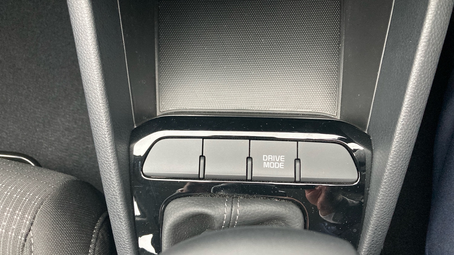 Used Kia Stonic 2025 for sale - 76193800: Photo 28
