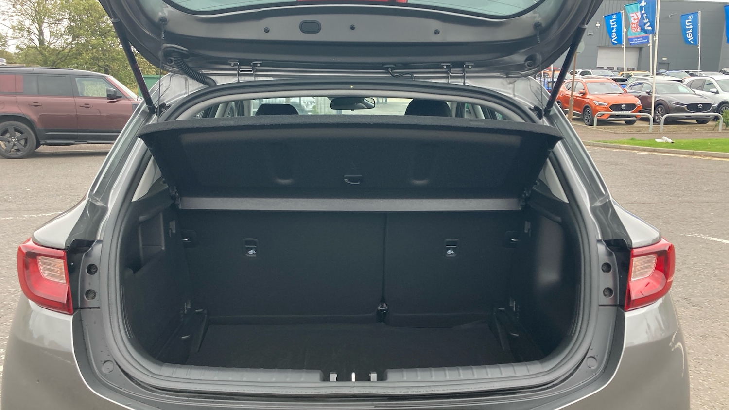Used Kia Stonic 2025 for sale - 76193800: Photo 4