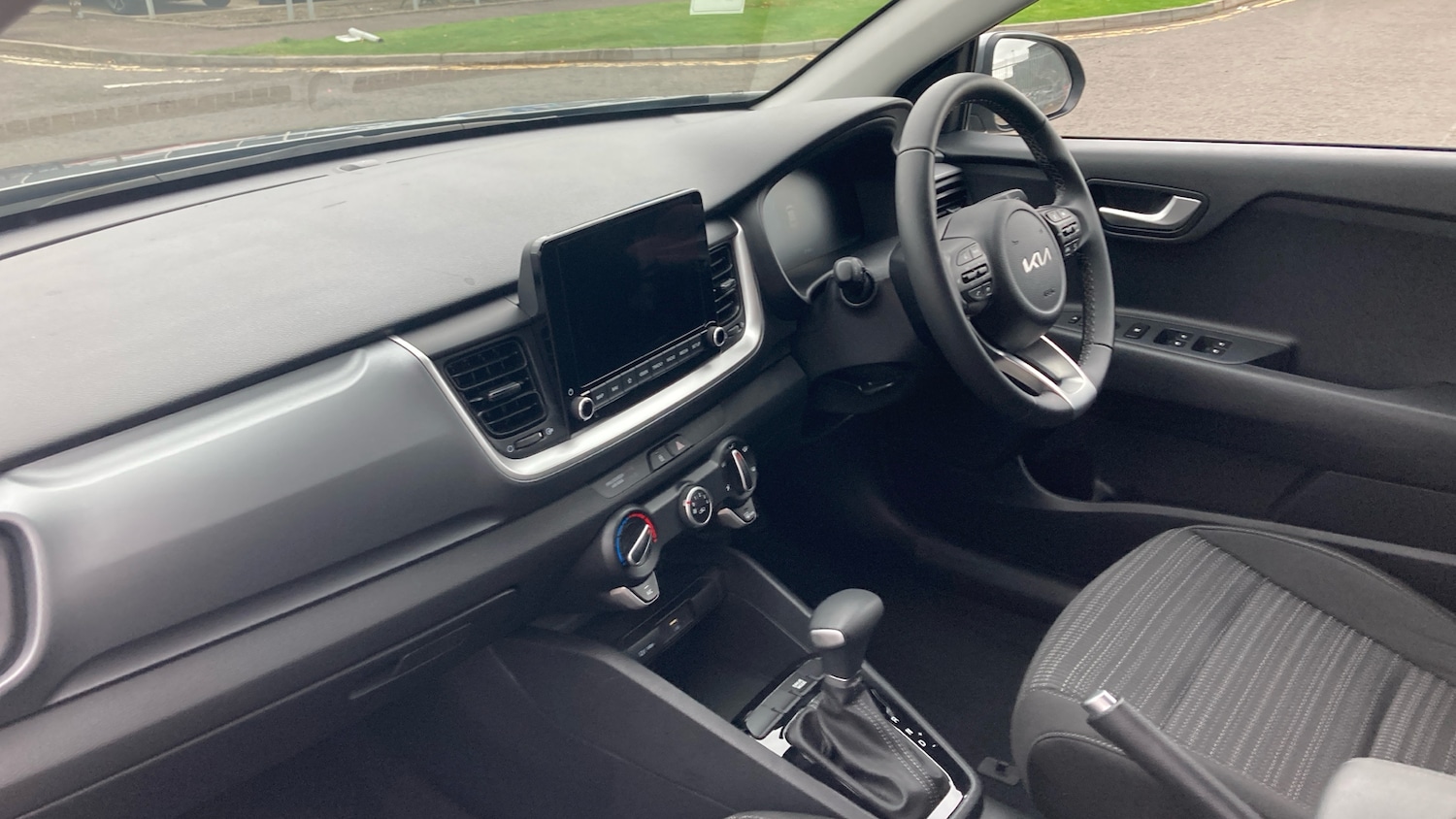 Used Kia Stonic 2025 for sale - 76193800: Photo 9