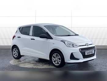Used Hyundai i10 2018 for sale - 77661938: Photo