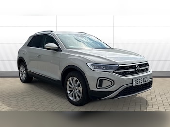 Used Volkswagen T-Roc 2023 for sale - 79314775: Photo