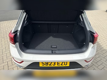 Used Volkswagen T-Roc 2023 for sale - 79314775: Photo