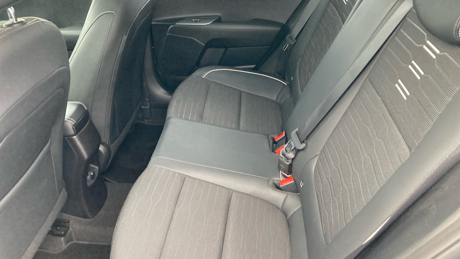 Used Kia Stonic 2021 for sale - 77951374: Photo 16