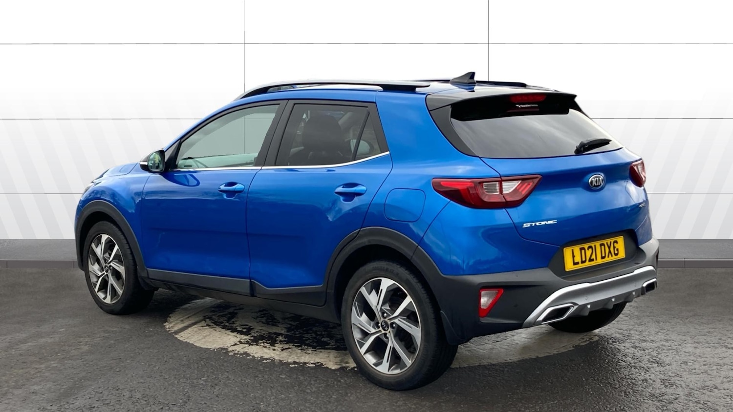 Used Kia Stonic 2021 for sale - 77951374: Photo 2