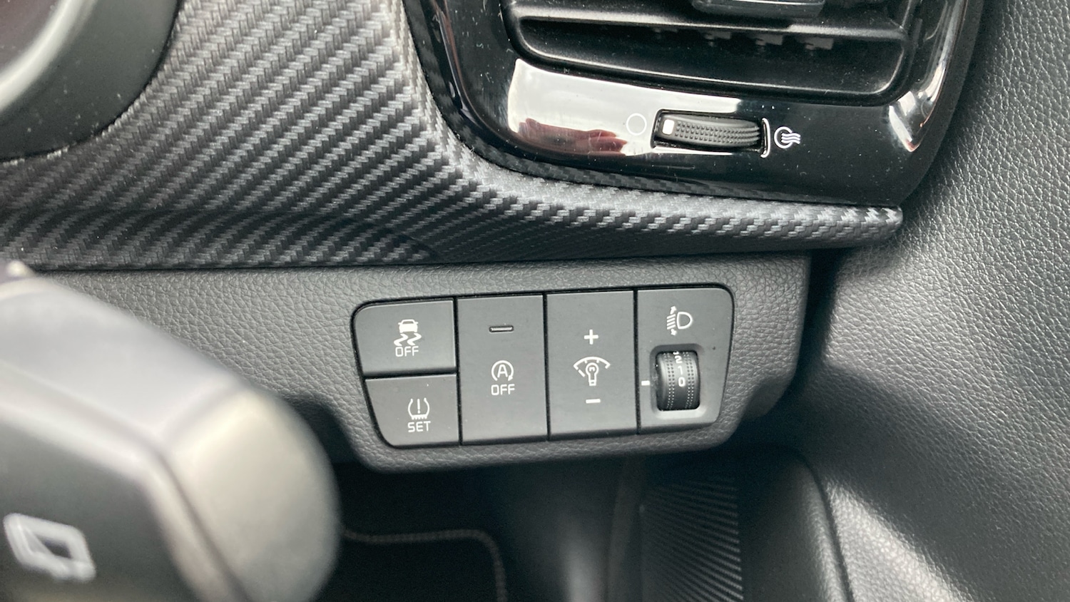 Used Kia Stonic 2021 for sale - 77951374: Photo 25