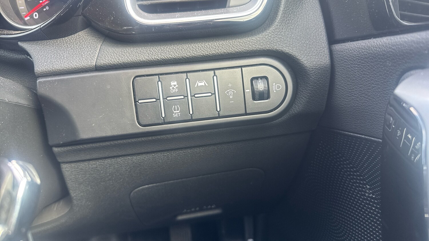 Used Kia XCeed 2025 for sale - 78222740: Photo 32