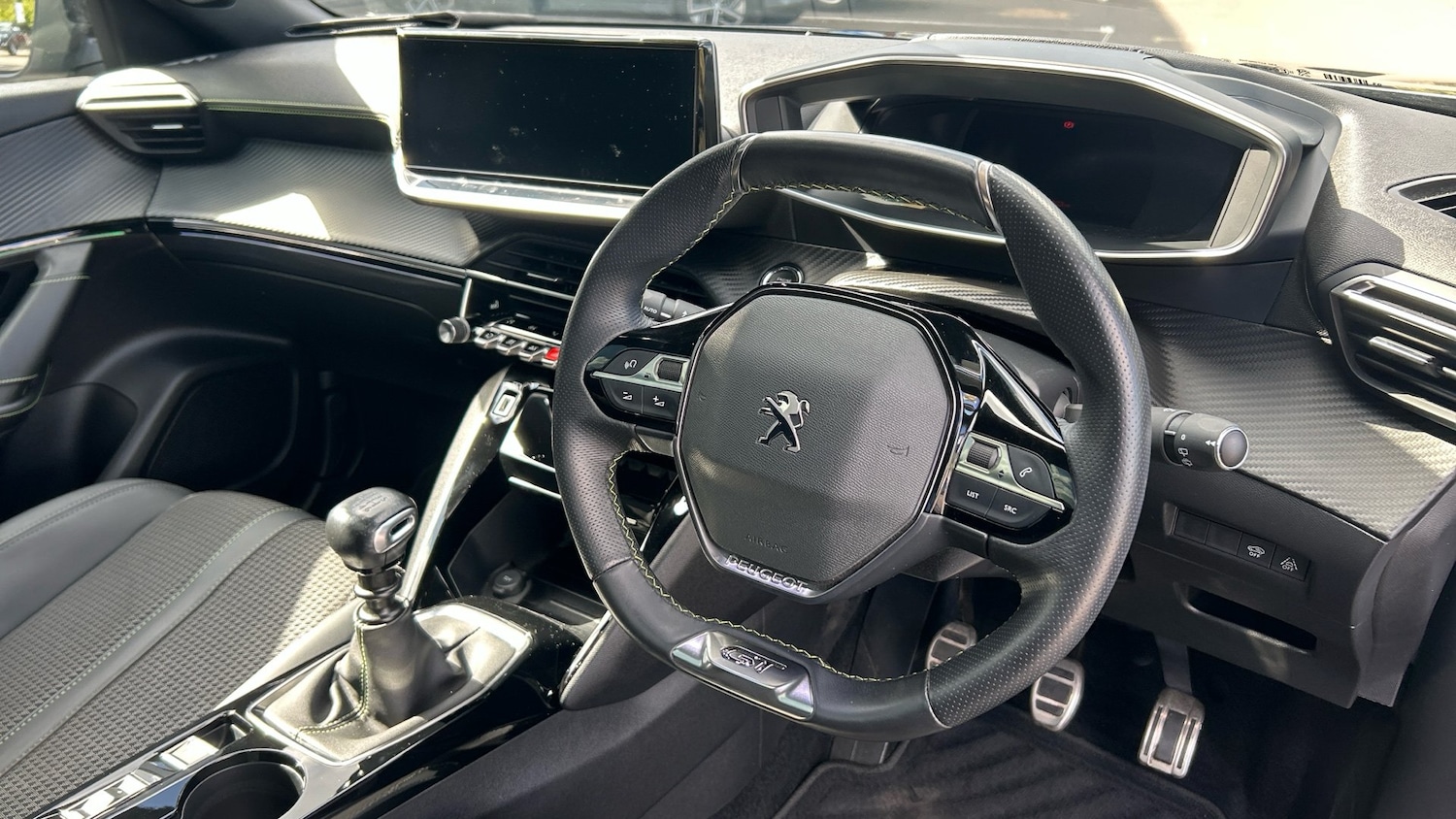 Used Peugeot 2008 2022 for sale - 76918776: Photo 11