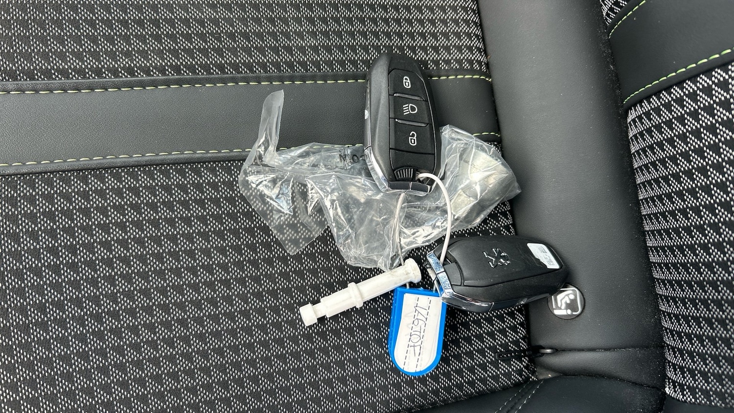 Used Peugeot 2008 2022 for sale - 76918776: Photo 20